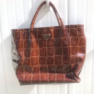 🌟final price Guess Snakeskin Tote Large Handbag
